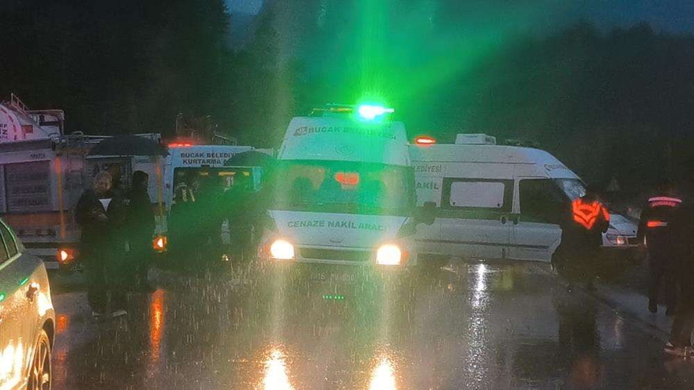 Ekmek parası peşindeyken kaza kurbanı olan 7 kişiye yürek yakan veda 13